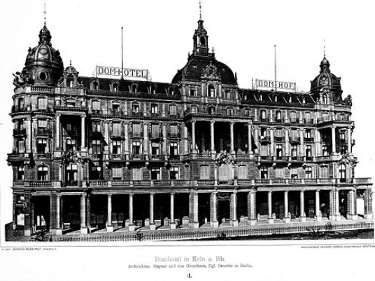 Historisches Bild des Domhotels in Köln mit beeindruckender Architektur von Kayser und Groszheim.